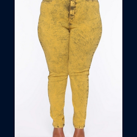 Jeans - Picture 2 of 4